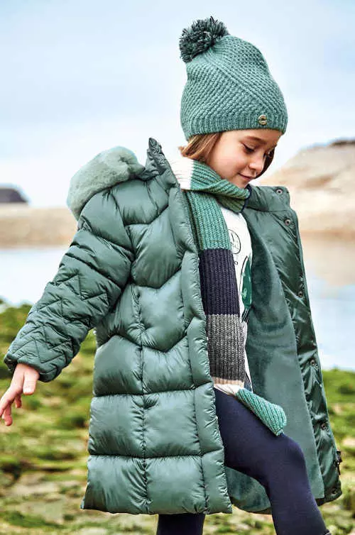 Luksuzna dječja toplinska jakna s kapuljačom prošivenog dizajna