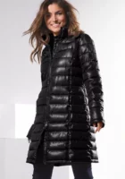 Dugačka lagana ženska prošivena crna zimska jakna