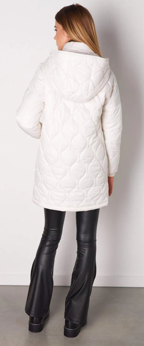 Bijela prošivena ženska zimska jakna s kapuljačom